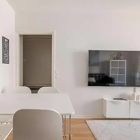 Home In Design District - Keybox Check-In, Balcony, Netflix Helsinki Exterior photo